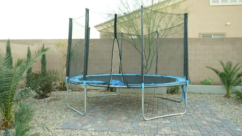 How to Use a Trampoline for Chicken Run